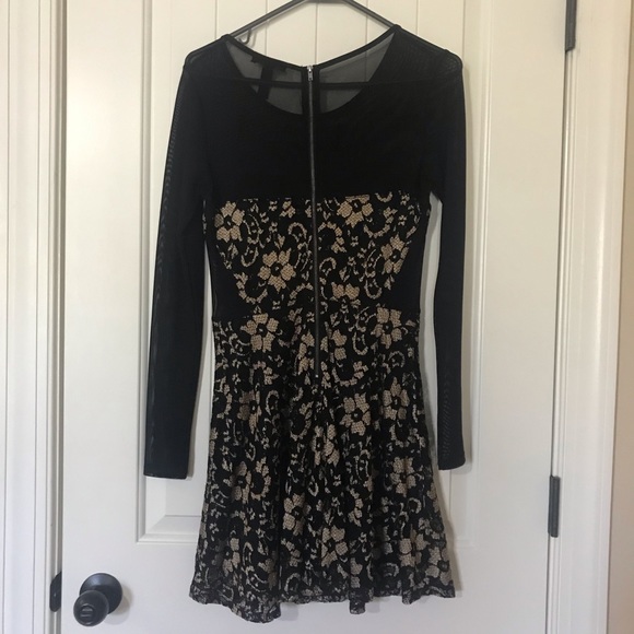 Long sleeve mesh lace dress - Picture 4 of 5